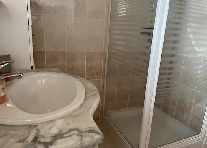 Maison Mitoyenne A Pres De La - 4 Personnes - Fr-1-823-149 *