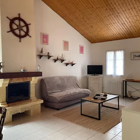 Maison Mitoyenne A Pres De La - 4 Personnes - Fr-1-823-149 Holiday home *